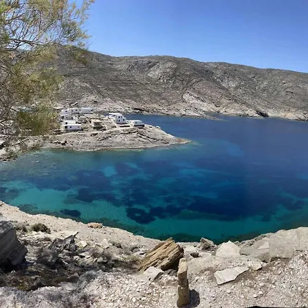 Mare Mali Tinos Mamádhos